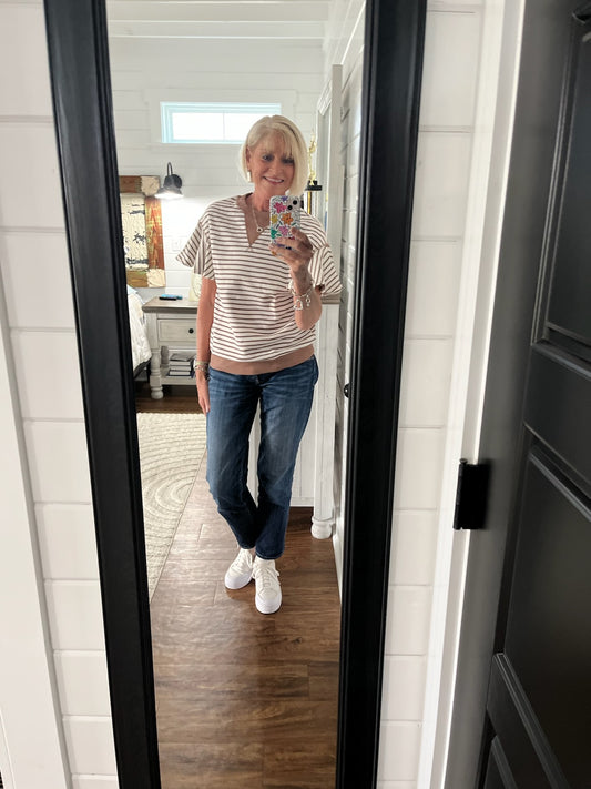 Contrast Ruffle Short Sleeve Top